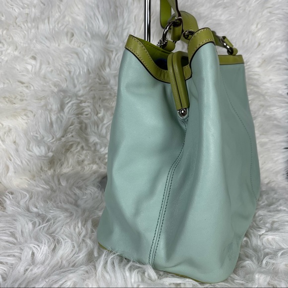 Coach Laura Leather Tote 👜 - Picture 5 of 12